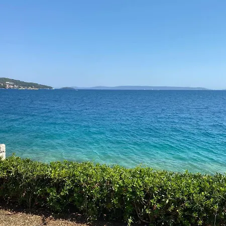 V2 Apartman Seget Vranjica