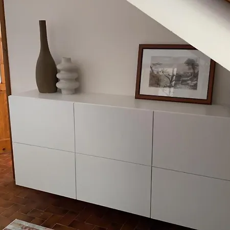 V2 Apartment