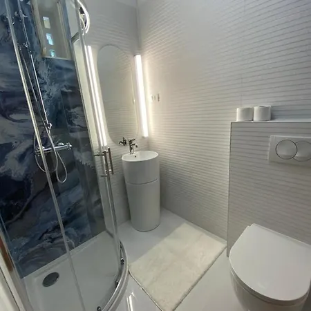 V2 Apartment