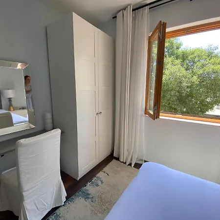 V2 Apartment