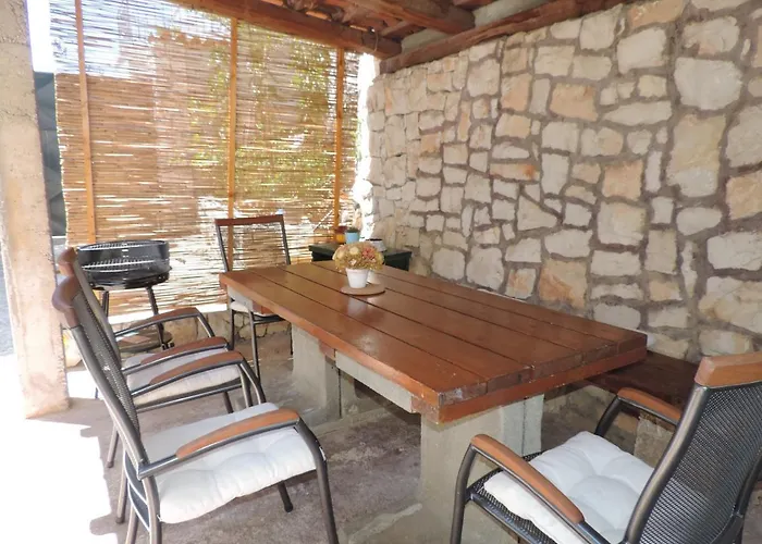 Apartman V2 Seget Vranjica